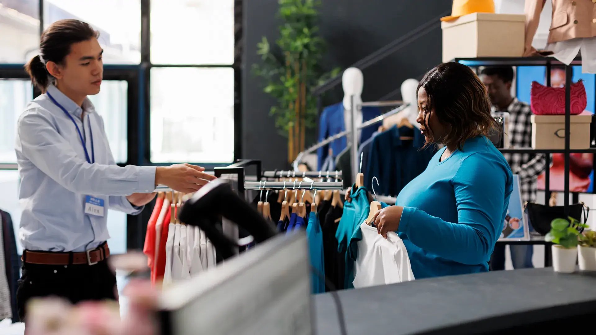 Card 1 -  Retail and commercial spaces